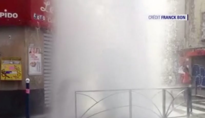 Французы сломали 300 пожарных гидрантов из-за желания освежиться в жару. ВИДЕО