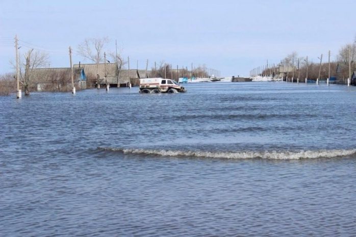 Казахстан помогает России бороться с паводками