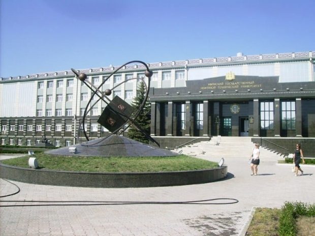 Гранты на обучение в Башкирии получили выпускники в Атырау