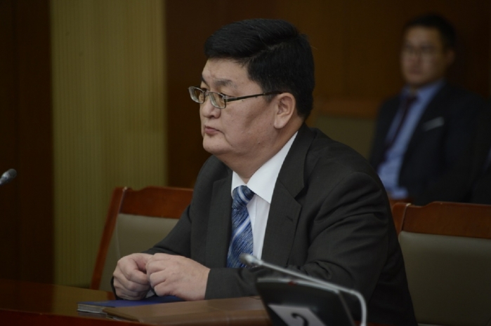 В домогательстве к стюардессам обвинили главу КС Монголии