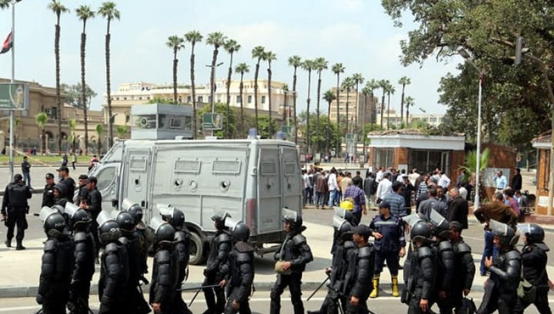 При взрыве у Верховного суда в Каире погибли два человека