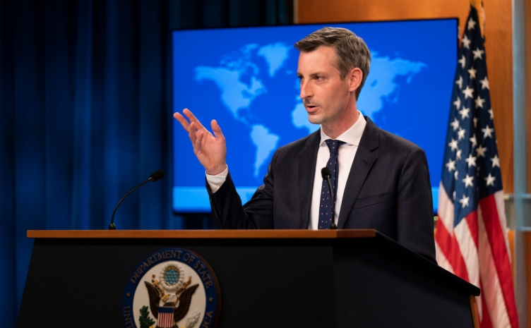 США обвинили в дезинформации о западных вакцинах Россию