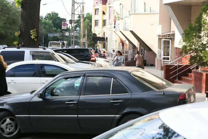 Незаконные пристройки на улице Гоголя в Алматы будут снесены