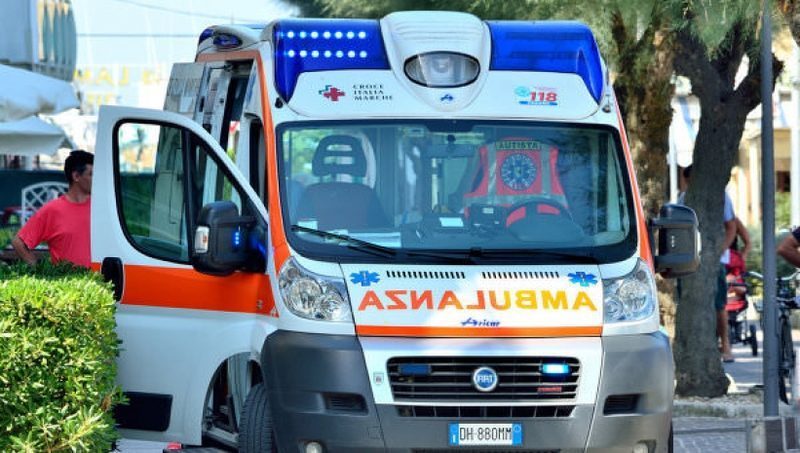 Итальянский подросток погиб под колесами поезда, пытаясь сделать селфи