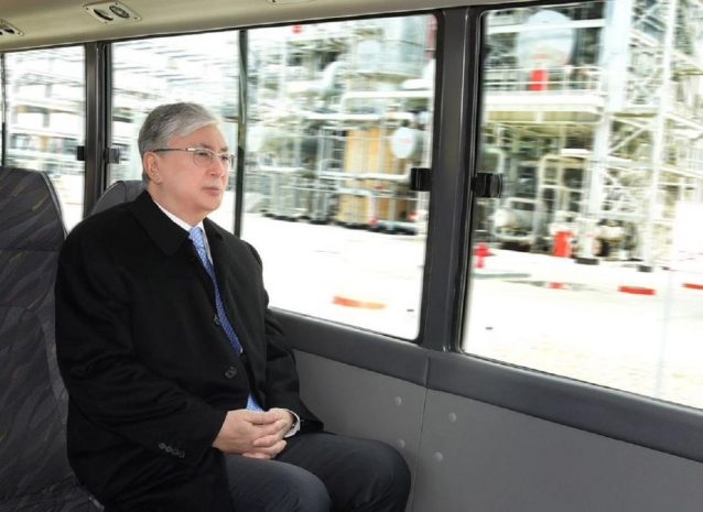 Десятки павлодарцев могут найти свое фото в личном Twitter президента РК