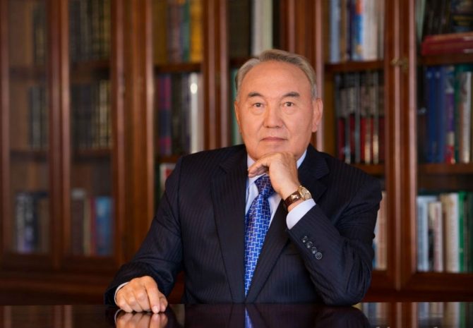 Назарбаев: У Путина, у России нет желания отхватить кусок Украины