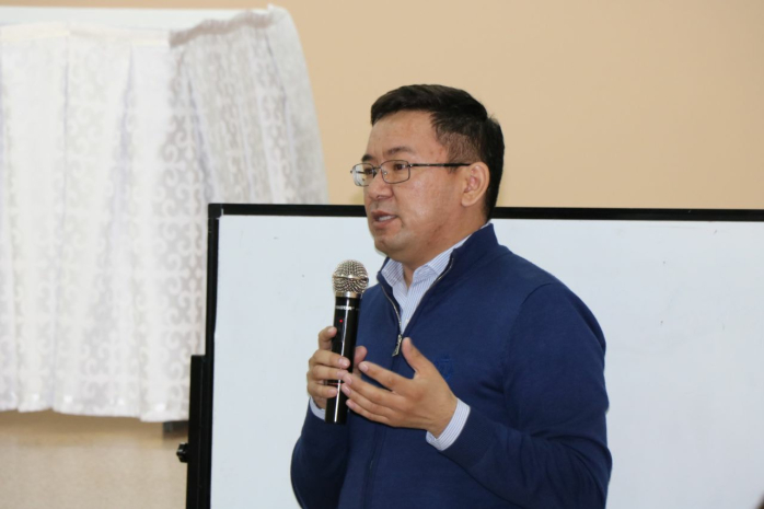 Директор гимназии обвинила актюбинского журналиста в клевете