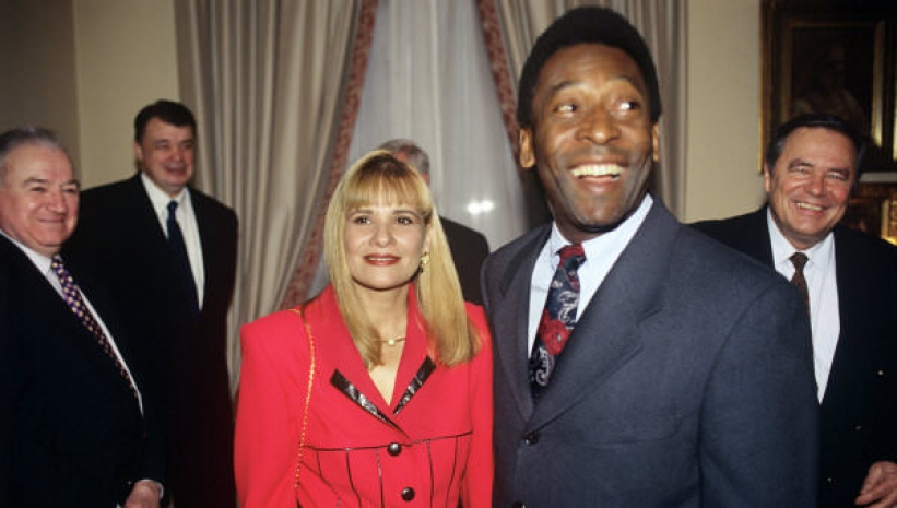 На Пеле подали в суд родные внуки