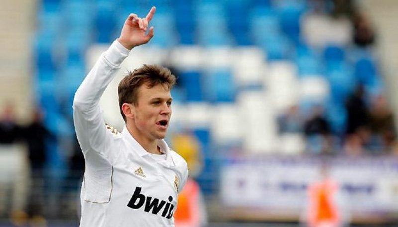 «Реал» продлил контракт с российским футболистом