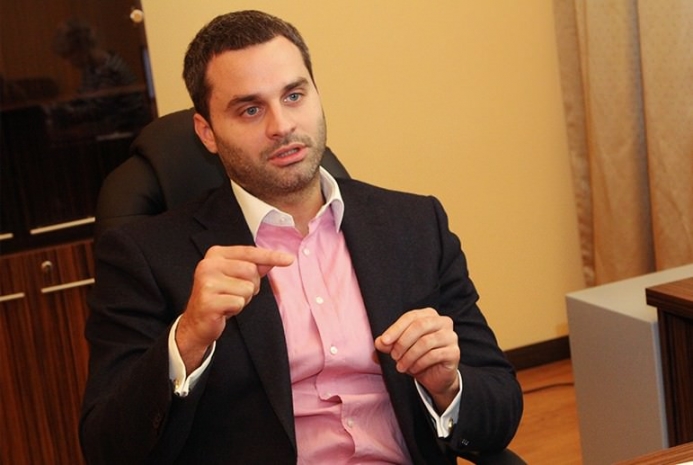 Вице-мэр Киева задекларировал на супругу 29 квартир, 8 домов, 15 гаражей и 6 земельных участков