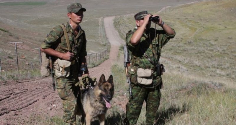 Казахстанские пограничники пройдут внеочередную аттестацию