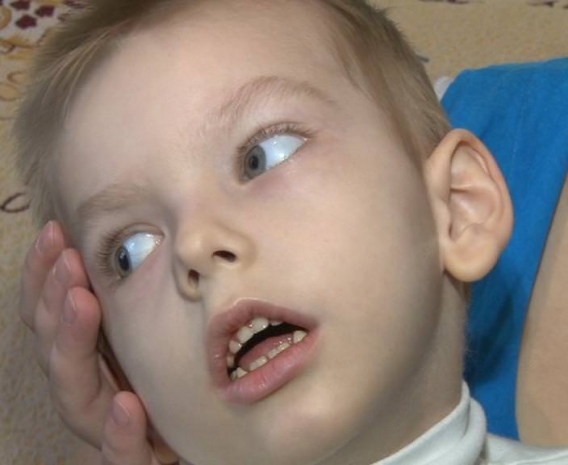 Ребенок в Павлодаре стал инвалидом после прививки АКДС