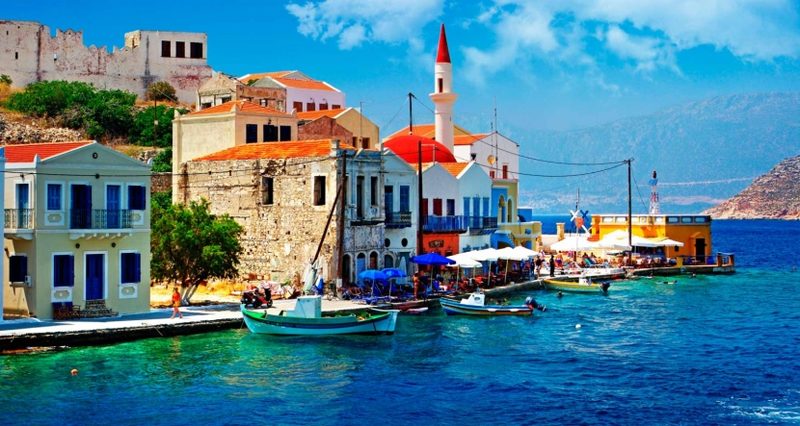 Кипр оплатит отпуск заразившимся туристам