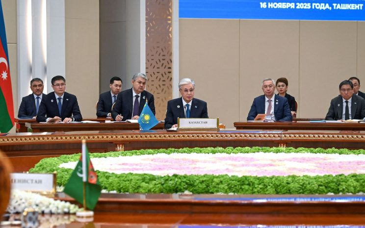 Токаев предложил создать в Астане центр по редкоземельным металлам