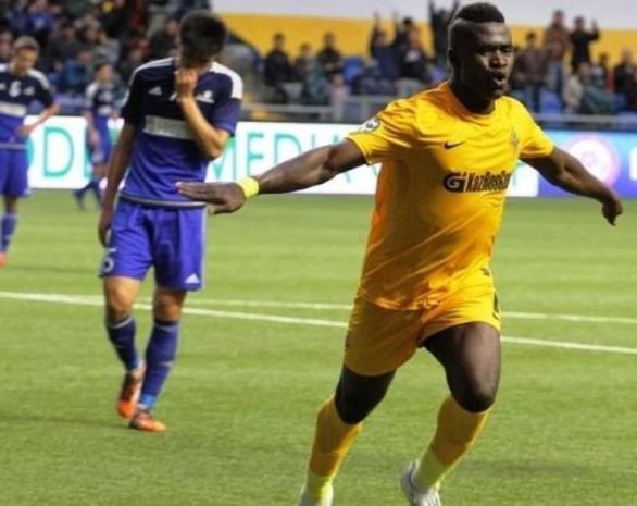 «Кайрат» разгромил «Тараз»