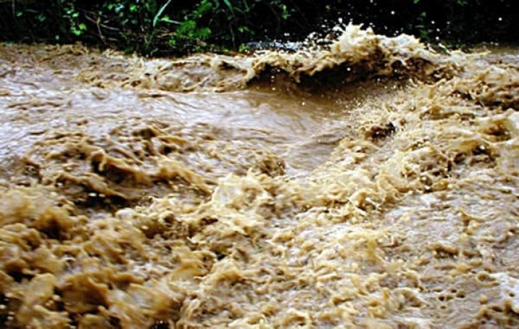 Шестеро человек погибли в Киргизии во время схода селя