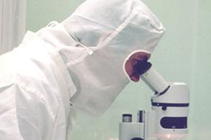 Клавиатура в офисе грязнее, чем поручень в метро