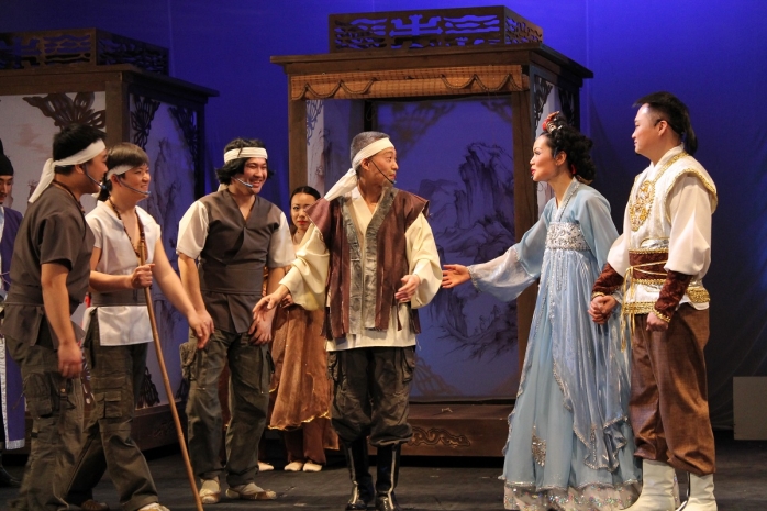 Какие национальные театры работают в Алматы