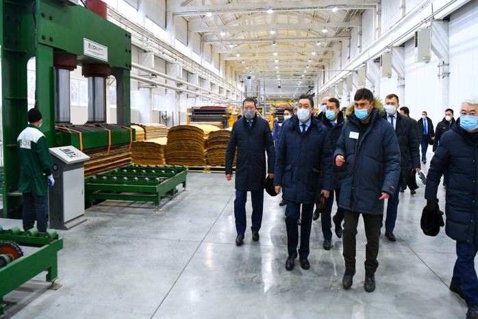 Аскар Мамин посетил с рабочим визитом СКО