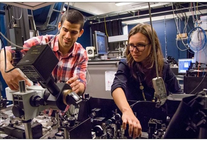 Ученые построили фотонную пушку для квантового компьютера