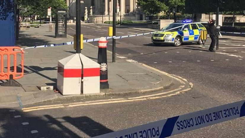 В центре Лондона неизвестный напал с ножом на людей