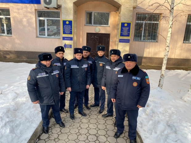 78 сотрудников ДЧС вместе с алматинцами сдали кровь для пострадавших