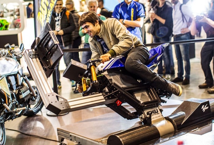Тренажер MotoGP на EICMA-2014 в Милане