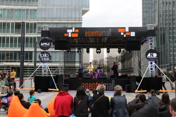 Фестиваль ретромузыки проходит в Алматы