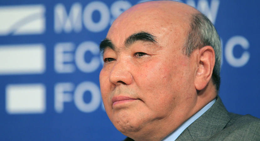 Аскара Акаева доставили в Бишкек