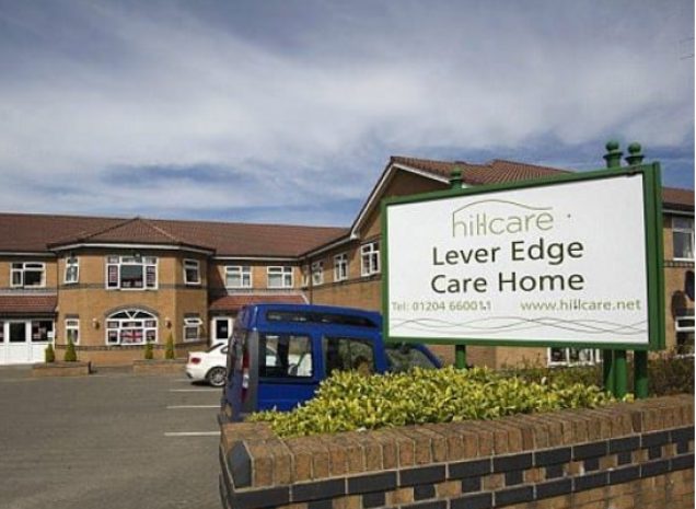 В Великобритании сиделки забыли старика на морозе