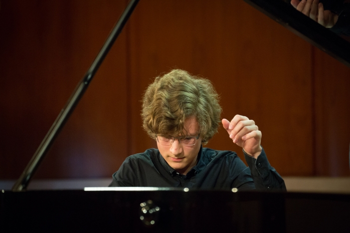 Международный конкурс юных пианистов проходит в Астане. ФОТО