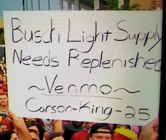 Американец попросил скинуть ему деньги на пиво и собрал миллион долларов