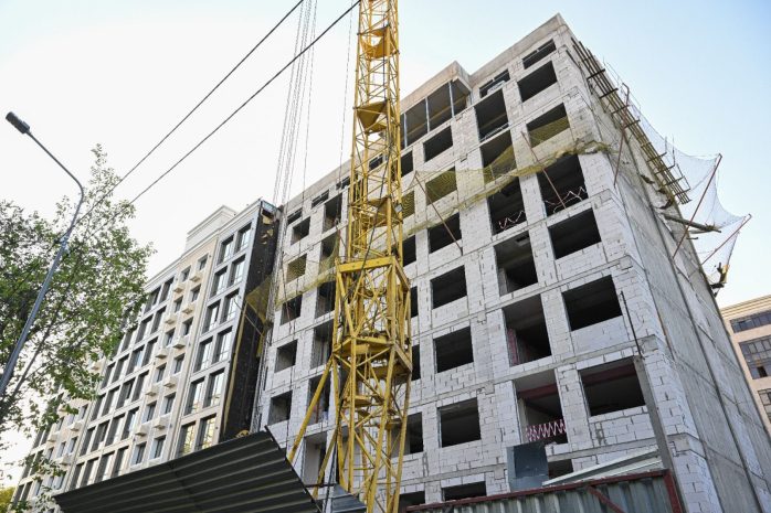 Бакытжан Базарбек құрылысшы мен ГАСК әрекетіне наразы болды