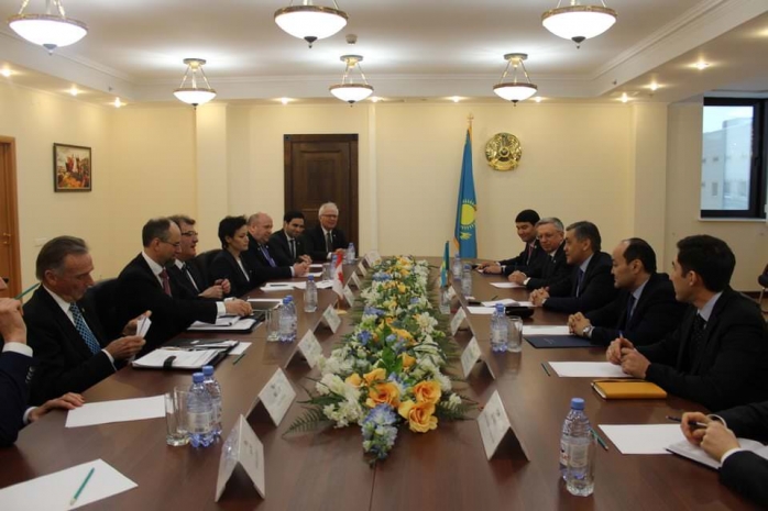 Канадцев заинтересовал опыт РК в сфере межэтнических отношений