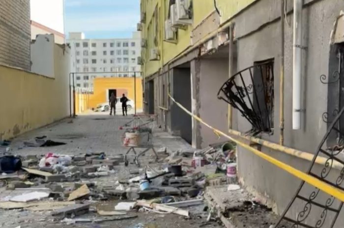 Несколько человек пострадали при взрыве в одном из ЖК Актау