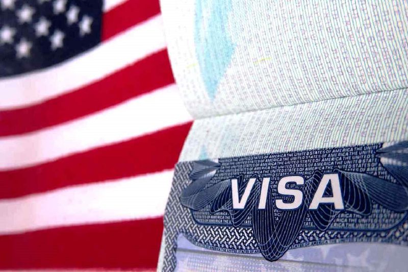 В МИД прокомментировали статистику отказов в визах США