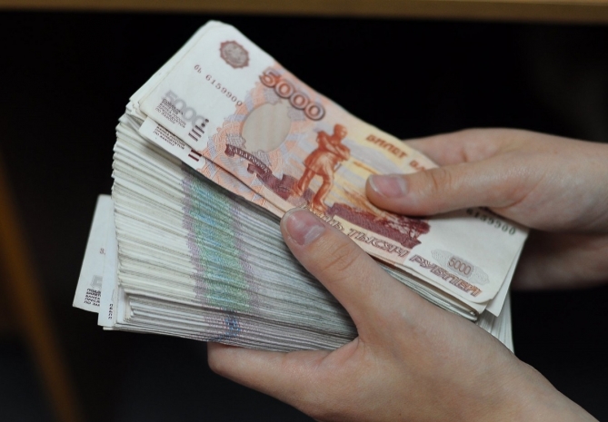 Сколько денег нужно — опрос о зарплате мечты провели в России