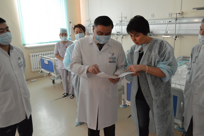 Угрозы для жизни пострадавших в авиакатастрофе детей нет – Аружан Саин