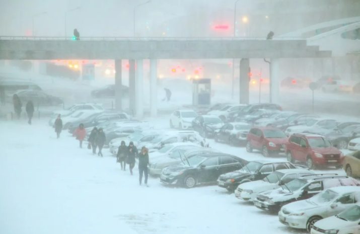 Астана әуежайында қатты боран салдарынан 11 рейс тоқтатылды