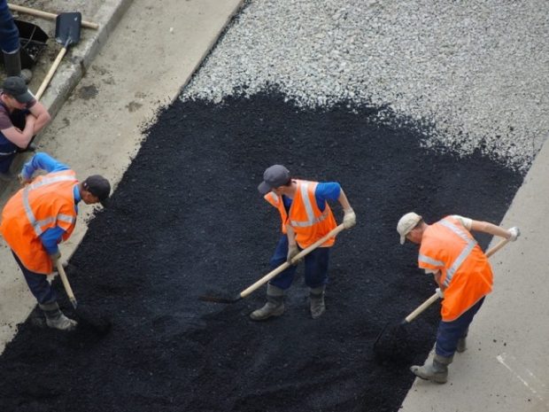 Джохара Утебекова позвали проинспектировать тротуары в Атырау