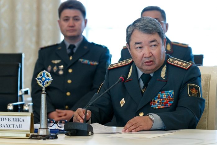 Бывший министр обороны Жасузаков получил новое назначение