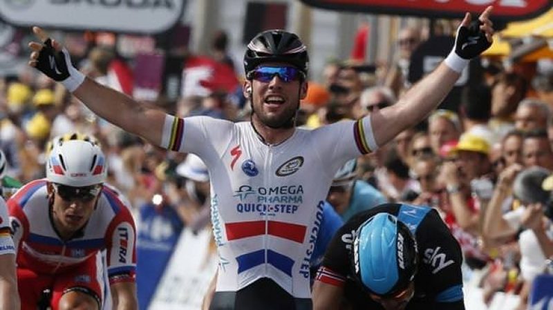 Гонщик «Астаны» доставлен в больницу с «Тур де Франс»