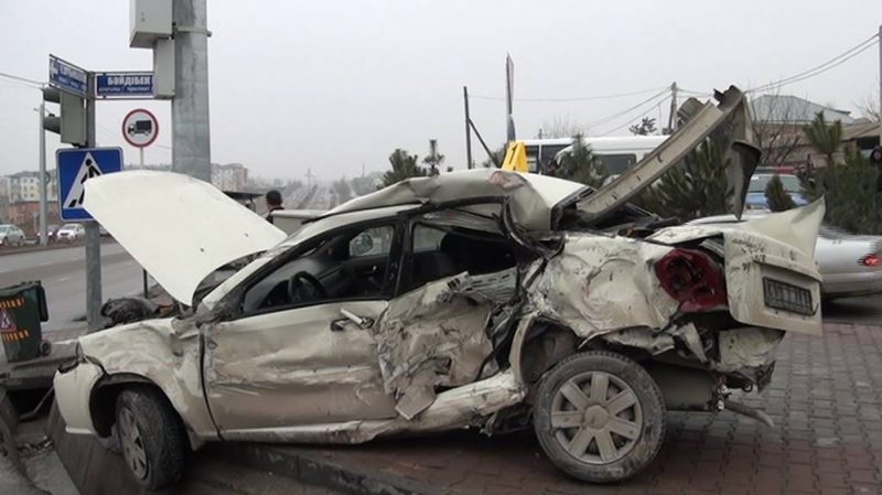 Самосвал протаранил восемь автомобилей в Шымкенте