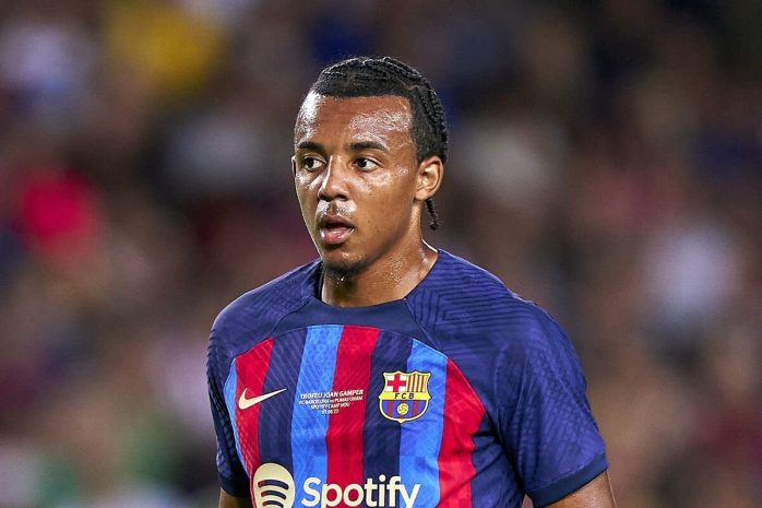 Защитник «Барселоны» Жюль Кунде может перейти в «Челси»