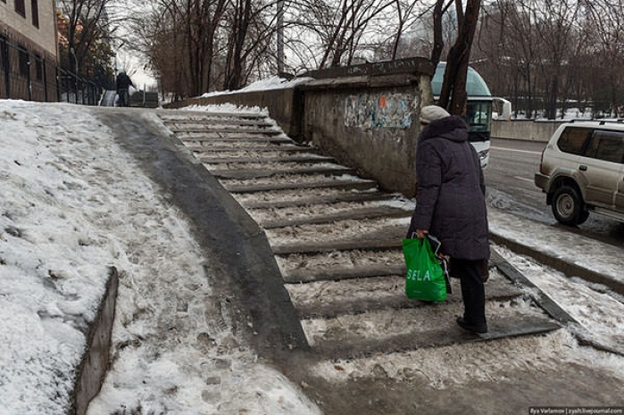 Обидевший алматинцев блогер пригласил на прогулку ЕсимоваЭксклюзив