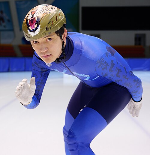 Абзал Ажгалиев